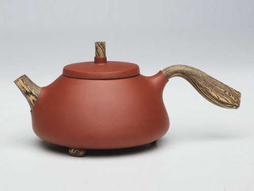 陈健紫砂壶 独树一帜 