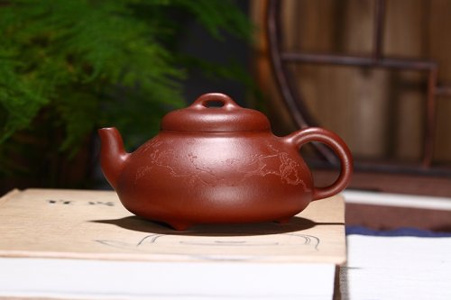 曹静玲紫砂壶 三足乳鼎 