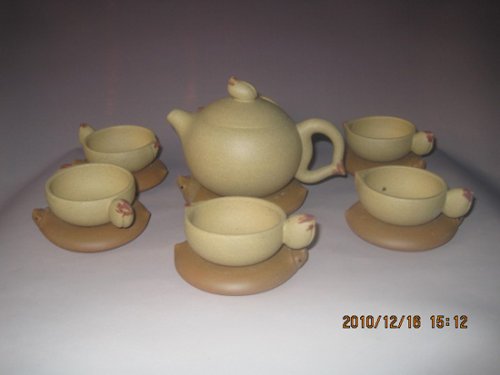 范伯勤紫砂壶 寿桃 