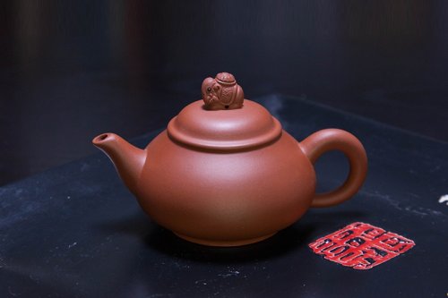 王朝红紫砂壶 鸿祥壶 