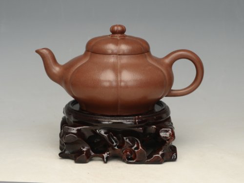 张佩紫砂壶 菱花筋囊   容量：250cc 