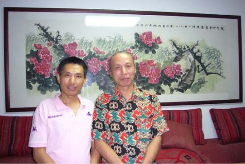 刘新群紫砂壶 与刘天源合影 