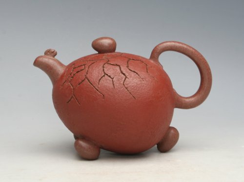 眭龙俊紫砂壶 孕育新生 