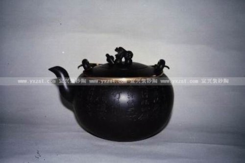 张红华紫砂壶 顶狮园珠 