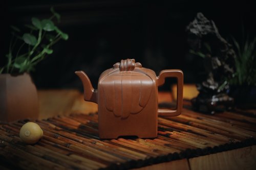 方彩娣紫砂壶 玉玺 