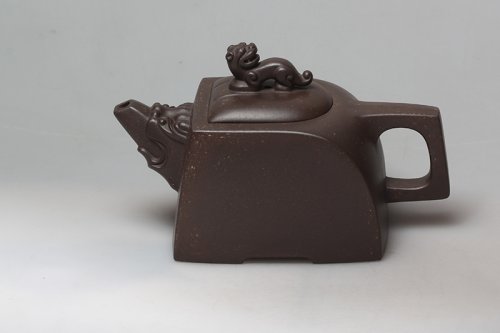 吴燕群紫砂壶 伏虎 
