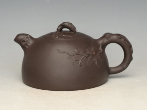 陈珍华紫砂壶 葡萄壶 泥料：紫泥 容量：400cc 