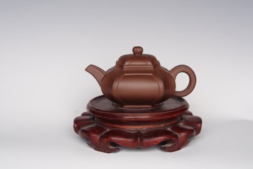 范新芳紫砂壶 四方抽角 