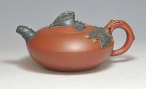 潘孟华紫砂壶 海棠 