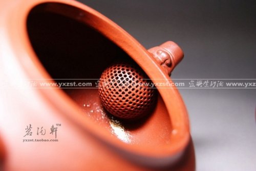 方勤平紫砂壶 双龙戏珠壶15800.00元 