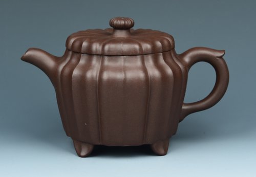 张勇强紫砂壶 三足筋纹 