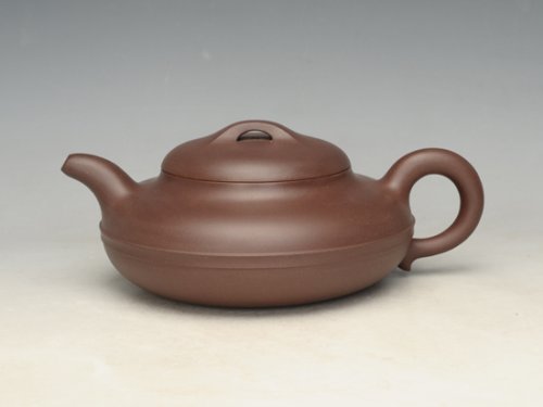 陈珍华紫砂壶 线圆  泥料：紫泥 容量：480cc 