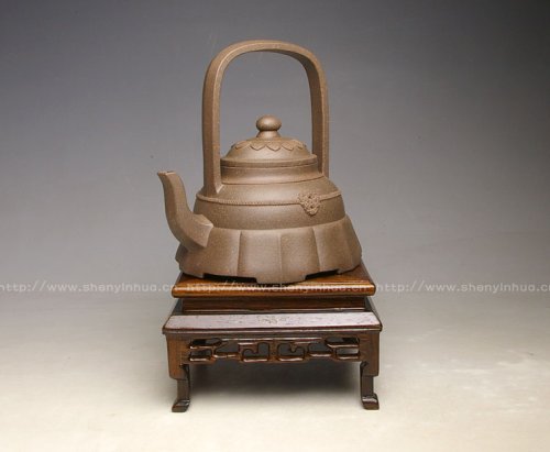 沈寅华紫砂壶 裙花提梁壶 