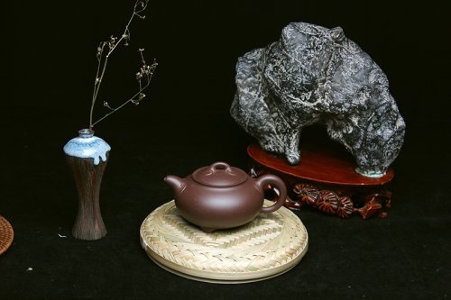 范俊健紫砂壶 三足如意 