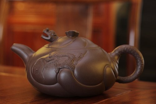 程彩华紫砂壶 鱼化龙 