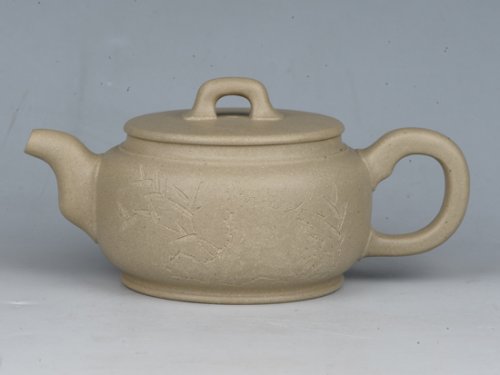 潘雪峰紫砂壶 小云锦  容量：300cc  泥料：本山绿泥 