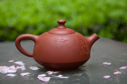 王朝红紫砂壶 花翎壶 