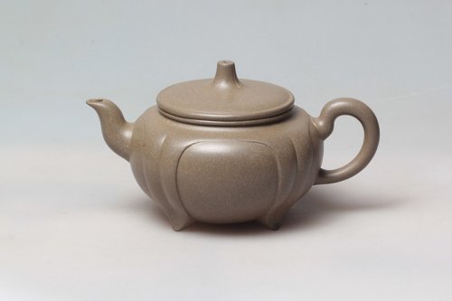 吴国芬紫砂壶 四方宝鼎 