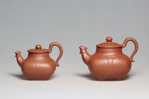 王联芳紫砂壶 金鸡报春 