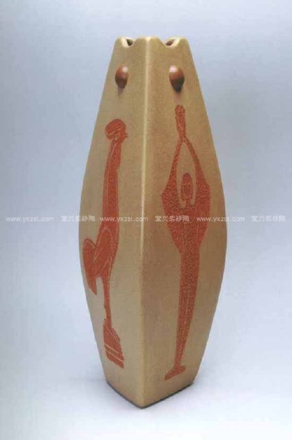 吴鸣紫砂壶 "太湖杯"瓶 