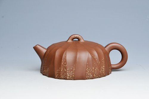 王家新紫砂壶 紫玉龙砂之一 