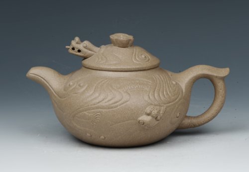 周小华紫砂壶 鱼化龙仿古壶 