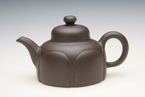 任荣芬紫砂壶 六瓣壶 