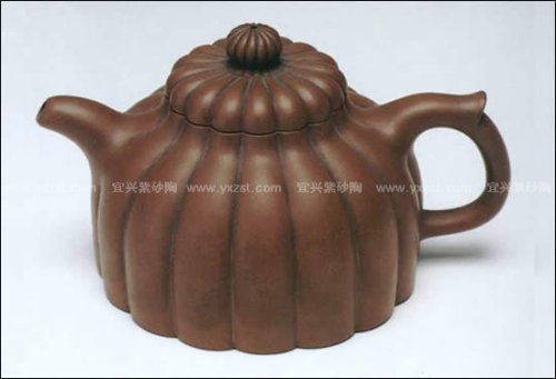 王寅春紫砂壶 半菊壶 