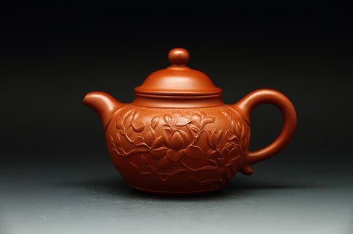 朱芊芊紫砂壶 全浮刻玉兰壶 