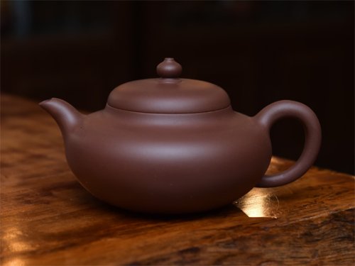杨建刚紫砂壶 扁珠壶3000元 