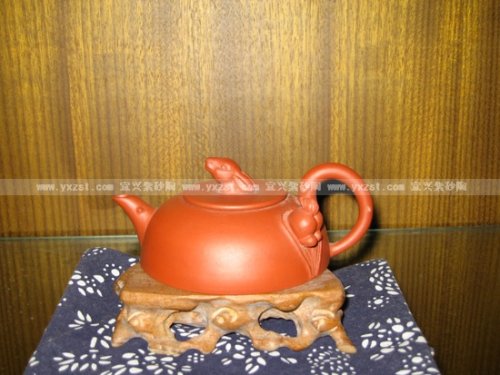 周晓琴紫砂壶 玉兔 