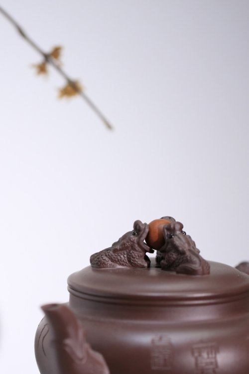 潘胜军紫砂壶 龙饮方泽 