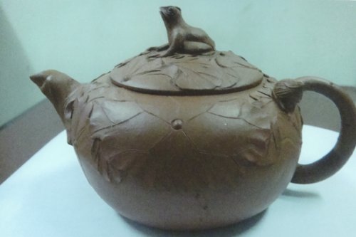 朱球紫砂壶 青蛙荷叶壶 副本 