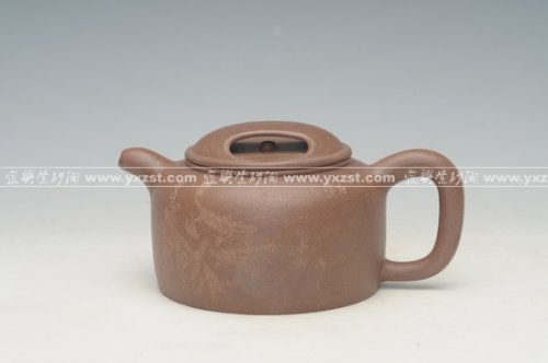 王亚平紫砂壶 牛盖莲子 