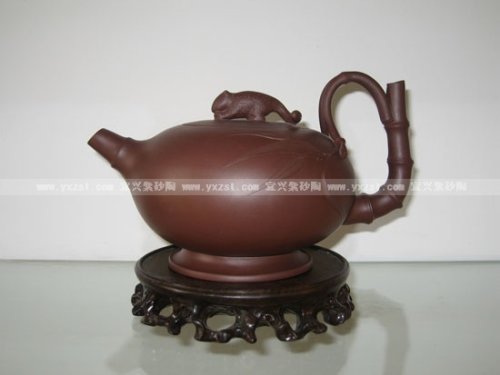 周伟平紫砂壶 竹节松鼠 