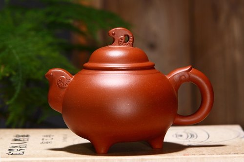 曹静玲紫砂壶 三羊开泰 