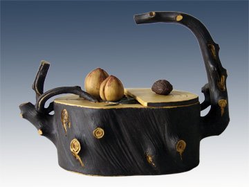 范亚春紫砂壶 梅桃壶 