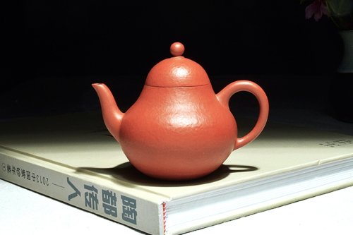 倪建芸紫砂壶 梨形 