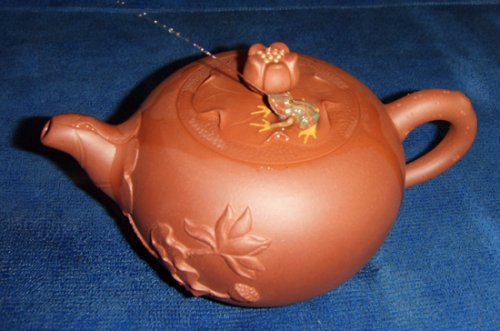 何军紫砂壶 蛙恋池塘 