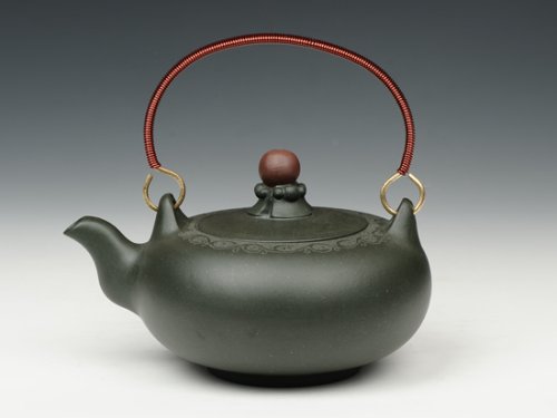 王秀娟紫砂壶 顶株提梁 