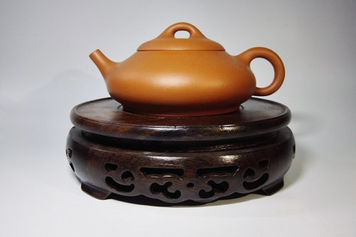 陈玉芳紫砂壶 平底石瓢 