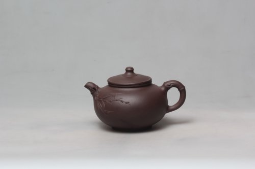 卢息勤紫砂壶 圆竹（研高 黄自英刻） 