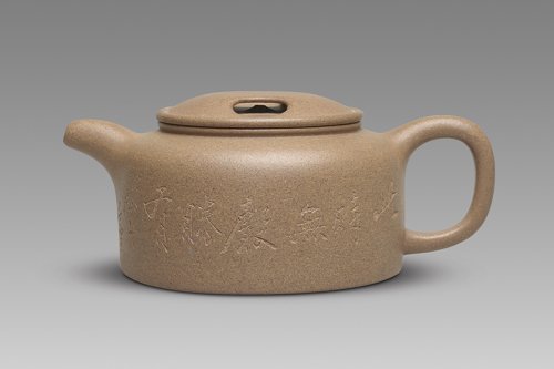 束旦生紫砂壶 牛盖莲子 