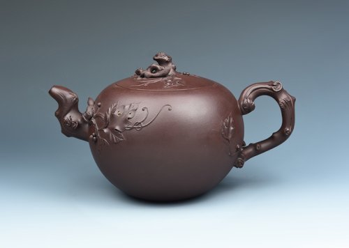 谈跃伟紫砂壶 松鼠葡萄壶 