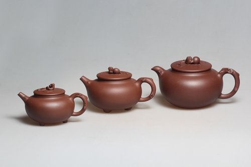 王联芳紫砂壶 春桃壶（三件套） 