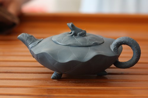 钱午生紫砂壶 荷叶壶 