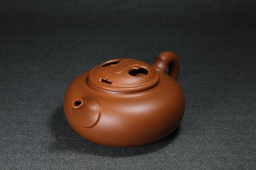 沈琳紫砂壶 如意牛盖 