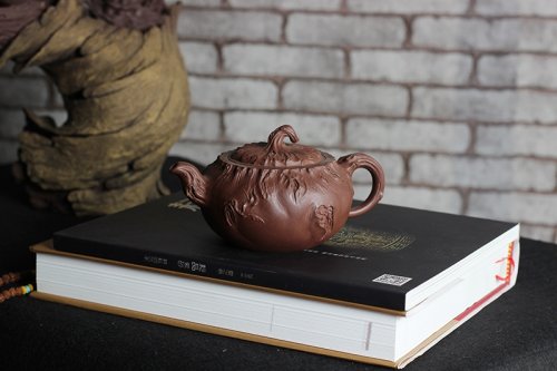 路学峰紫砂壶 春之语. 
